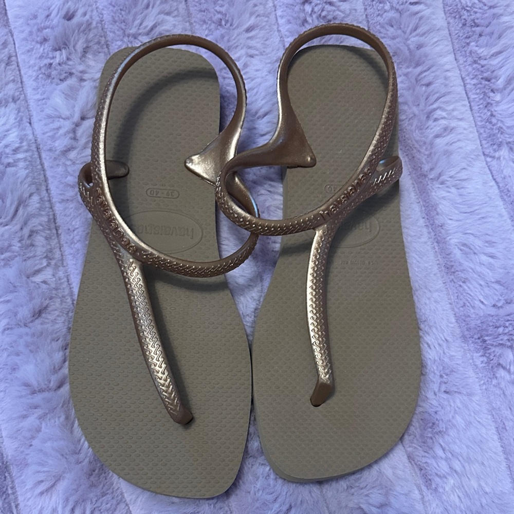 Havaianas Women's Gold Sandals - Picture 3 of 7